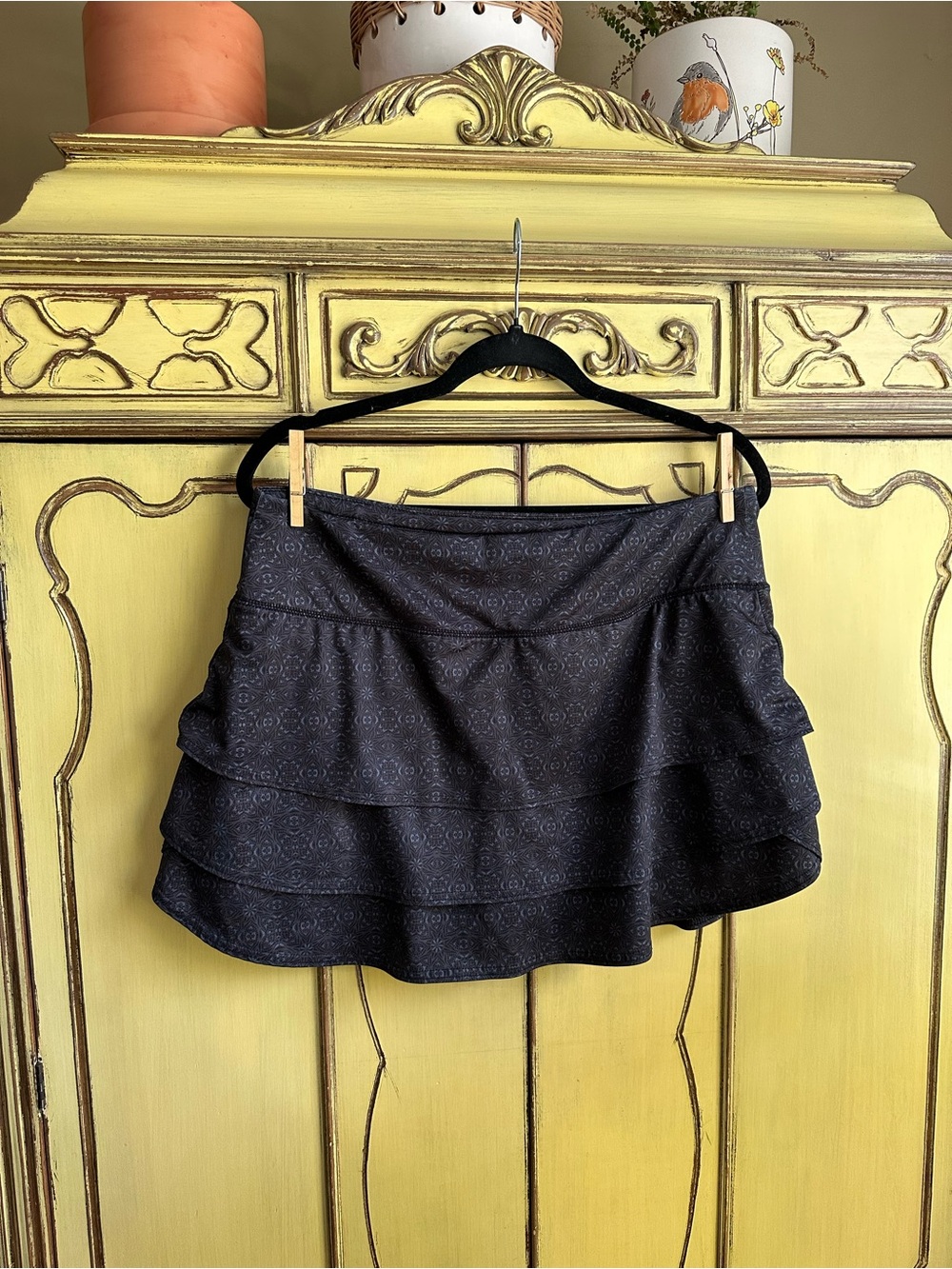 Athleta Swagger Ruffle Skort Large EUC